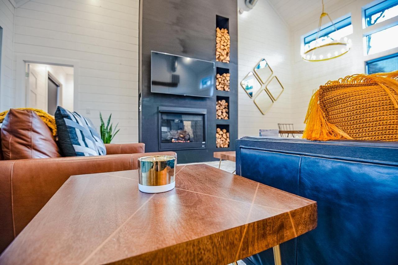 "The Barndo" 4Br Luxury Cabin, Hot Tub, Fire Pit, Bunks, Arcades, Playhouse! Broken Bow Eksteriør billede